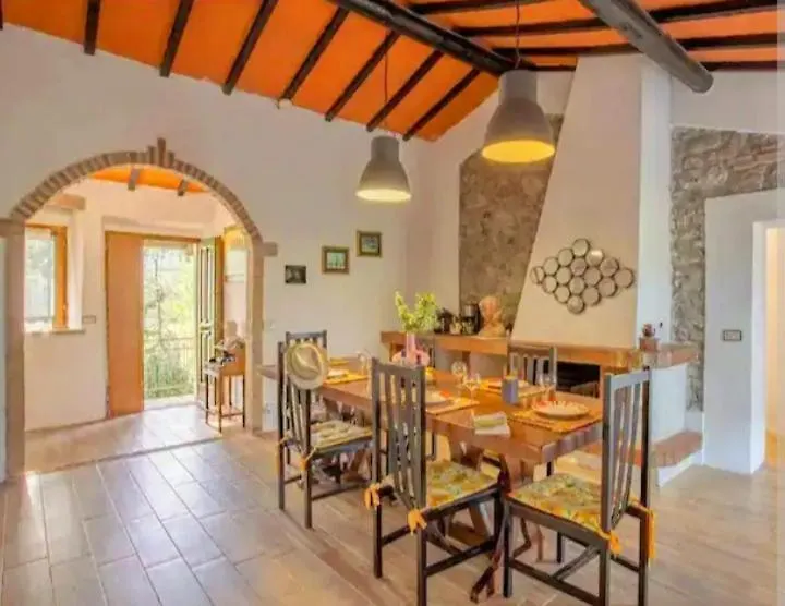 Podere San Antonio Scopeta Querceto  Italy